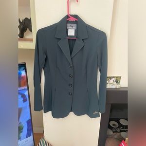 Grand Prix show coat